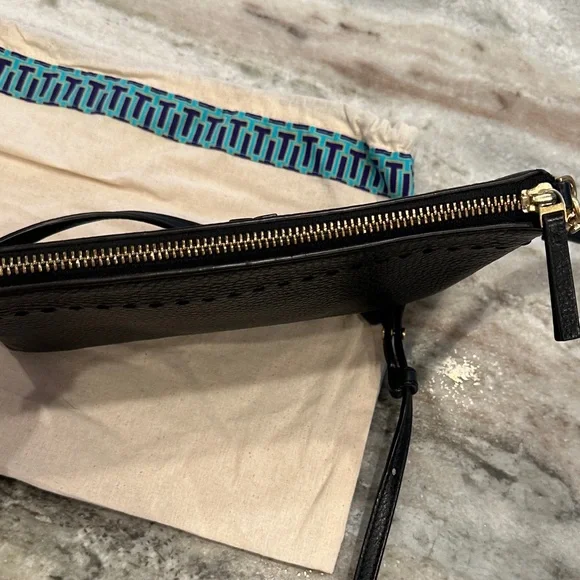 Tory Burch Womens Leather Logo Embellished Flat Small Crossbody Handbag Black - Picture 12 of 12